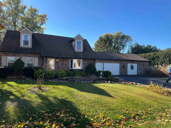 4934 E Ashelford Dr, Byron, IL 61010