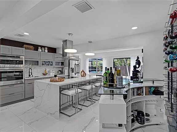 4th image of 7031 SW 12th St #7031