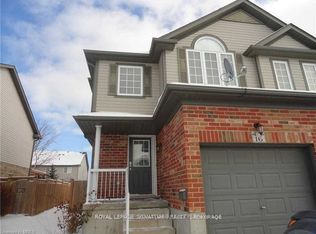 16 Chantilly St, Kitchener, ON N2R 1V6