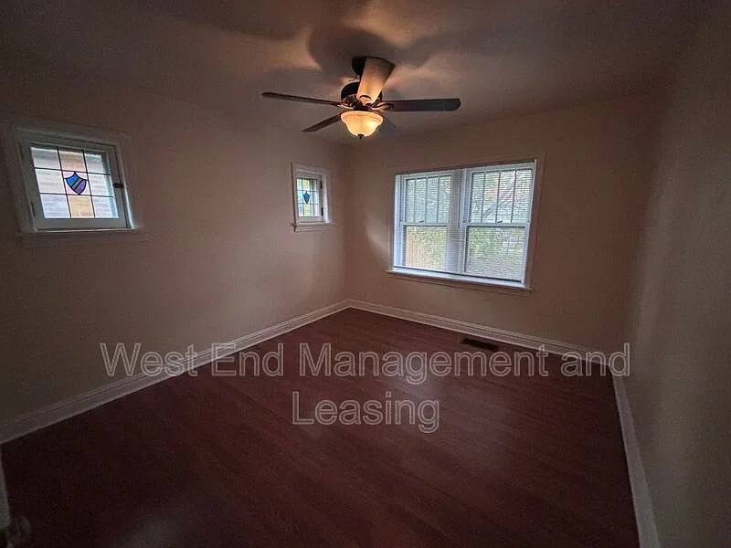 2 bed, 1.0 bath, $1,895 — Photo 4