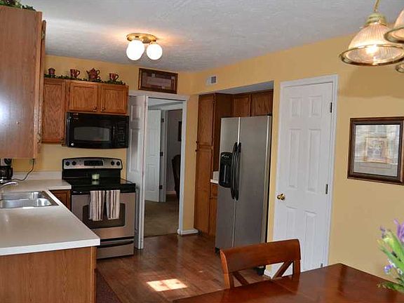 5th image of 5739 Silver Oaks Dr