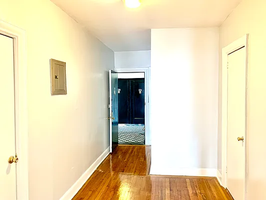 Rented by Triplemint | media 9