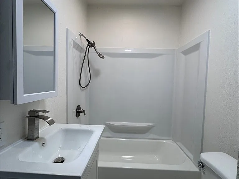 8220 Wall St — Photo 10