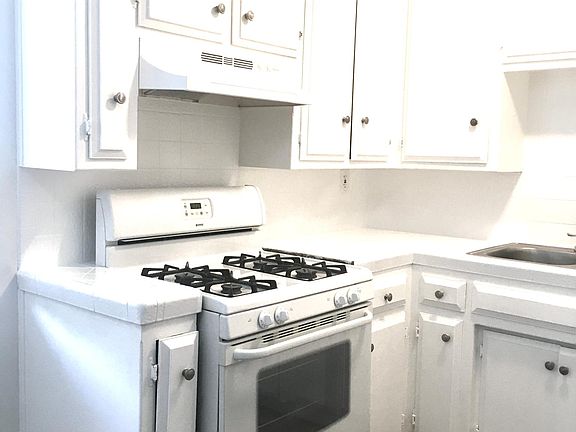 Kitchen with gas stove