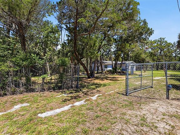 3rd image of 6240 Colony Cir Lot 1