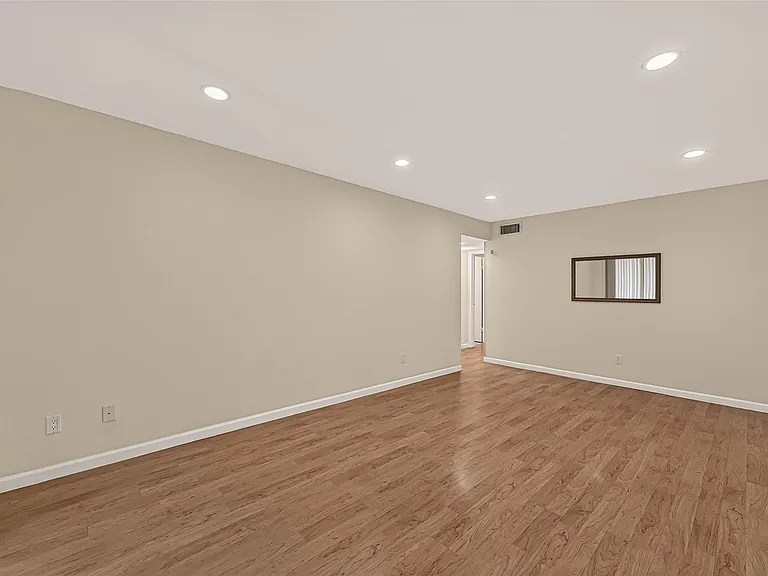 12633 Memorial Dr #130 — Photo 6