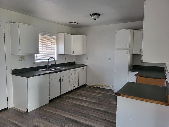 5th image of 12025 N 194th East Ave