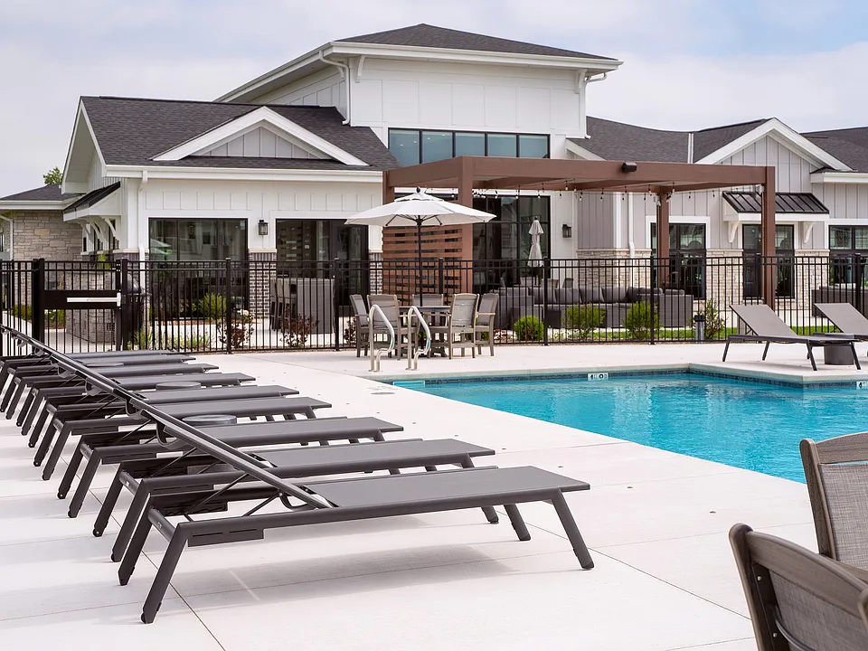 Seasons at Spring Street Resort-Style Pool