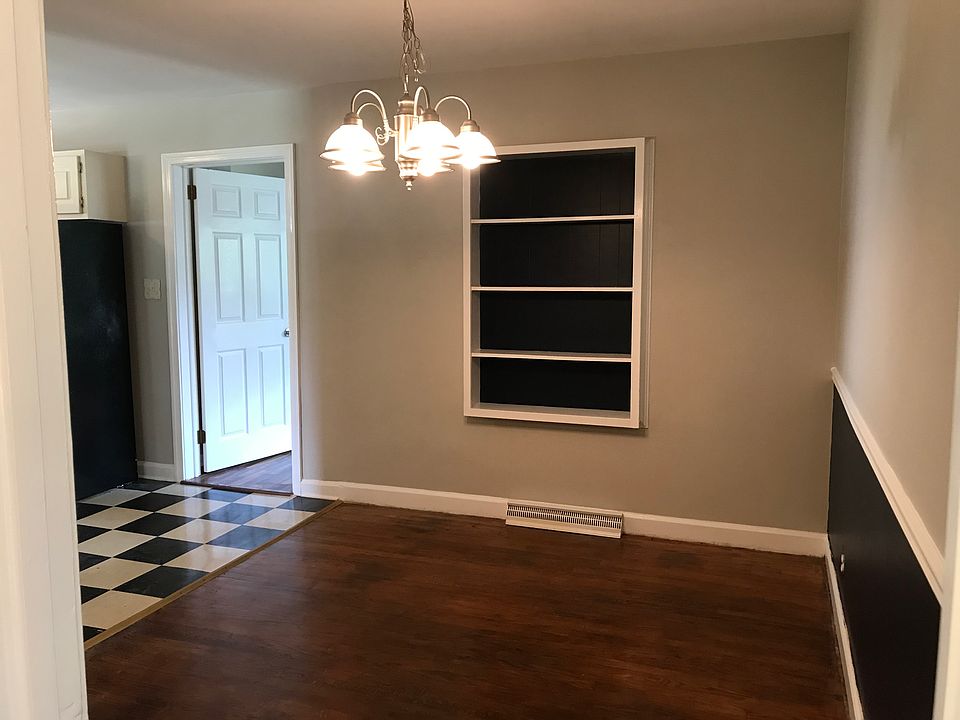 1st image of 1502 N Elam Ave
