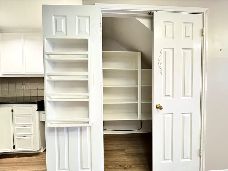 4510 Colony Hills Dr — Photo 13