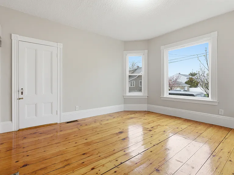 35 Oakland St #1 — Photo 14