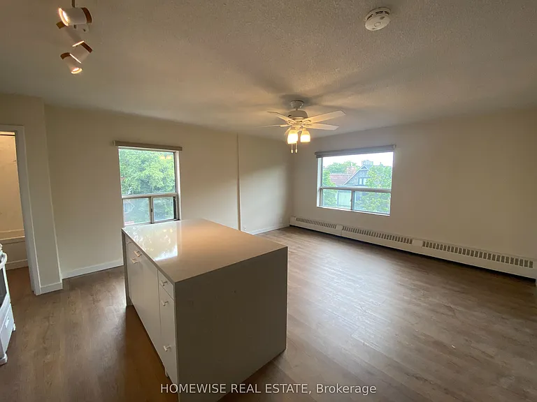 5 High Park Blvd #302 — Photo 8