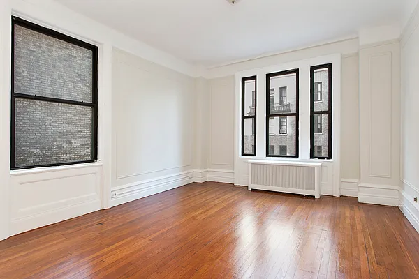 Rented by Douglas Elliman | media 25