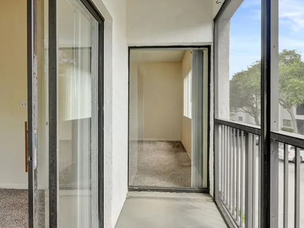 Marina Oaks LLC, 2445 SW 18th Ter #10/1005, Fort Lauderdale, FL 33315