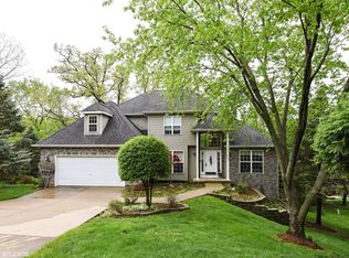 613 Deer Hill Ct, Carpentersville, IL 60110