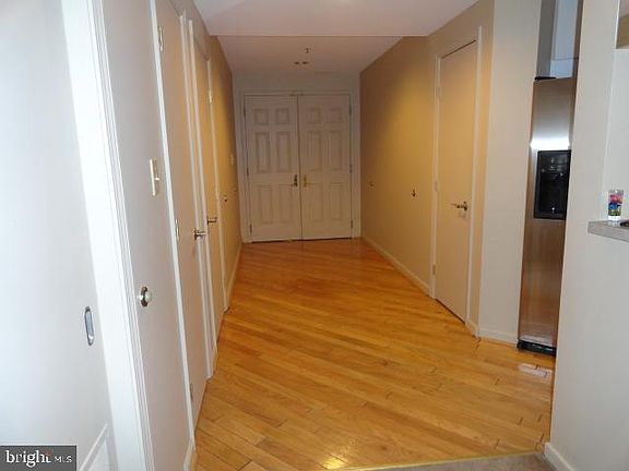 3rd image of 250 President St Unit 402