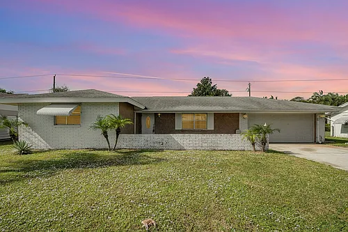608 E Sacre Coeur Dr Photo 1