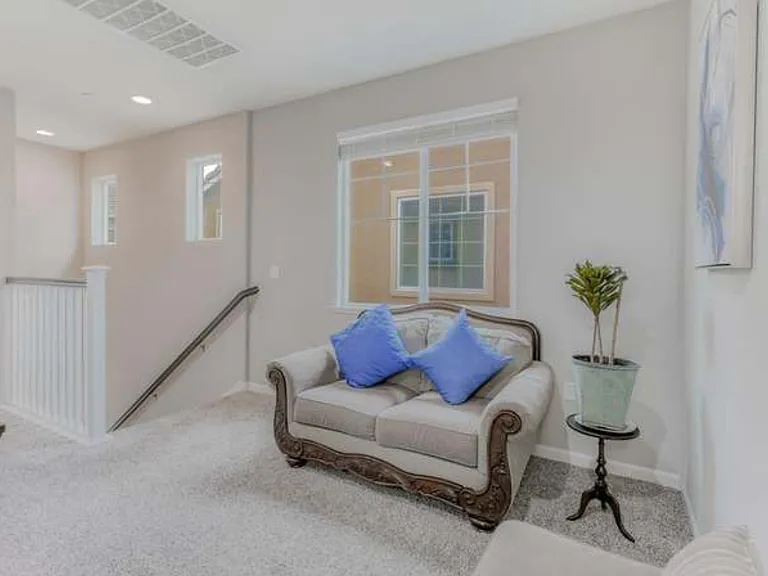 11 Belle Harbor Cir — Photo 14