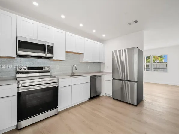 3061 NW 2nd St, Pompano Beach, FL 33311