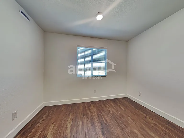 4837 Colossal Star St — Photo 26
