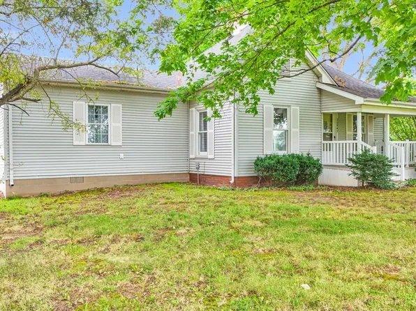 20847 Newtown Rd, Oakwood, IL 61858