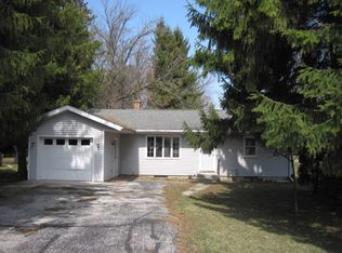 7420 Calumet Ave, Manitowoc, WI 54220