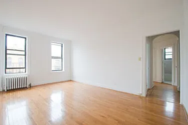 Rented by Elenora Dantchev, LREB