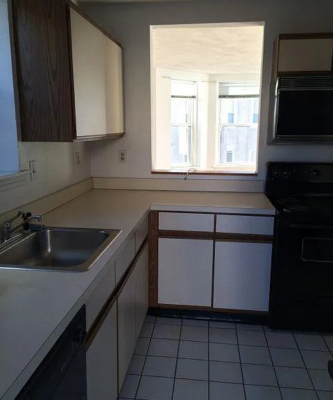 84 Gordon St #404 — Photo 6