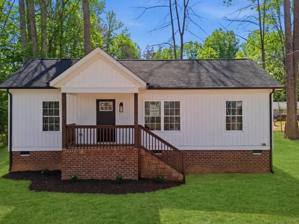 84 Locust Dr, Louisa, VA 23093