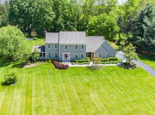 5693 Cottageville Ln, Doylestown, PA 18902