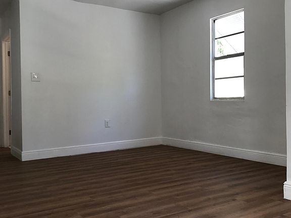 3rd image of 337 NE 56th St