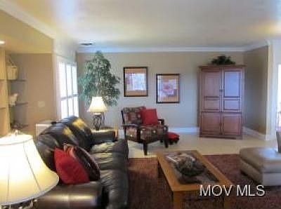 4th image of 2 Fairview Dr