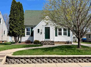 924 11th St NE, Mason City, IA 50401