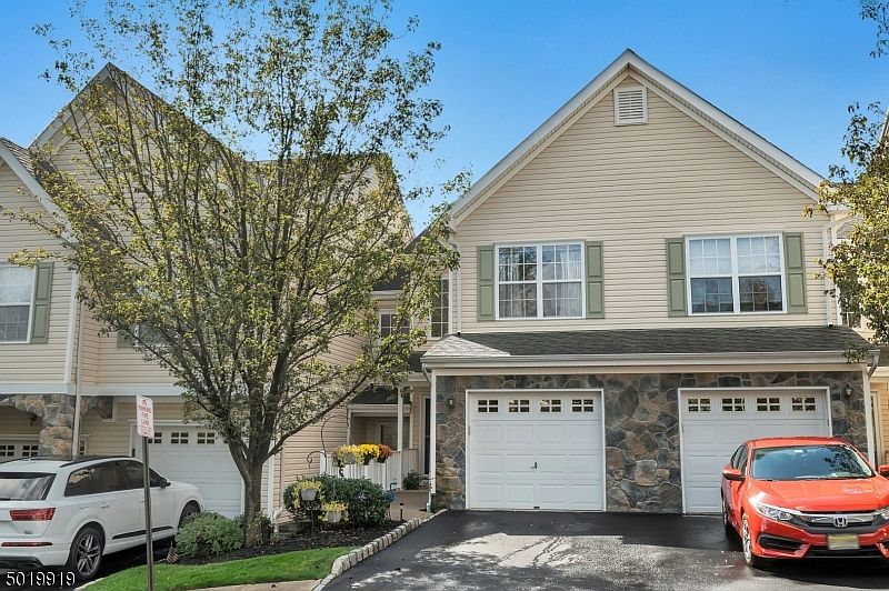 1st image of 24 Mountainside Dr