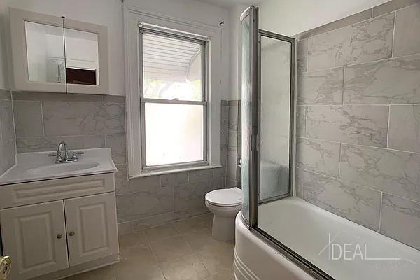 Rented by Ideal Properties Group | media 26