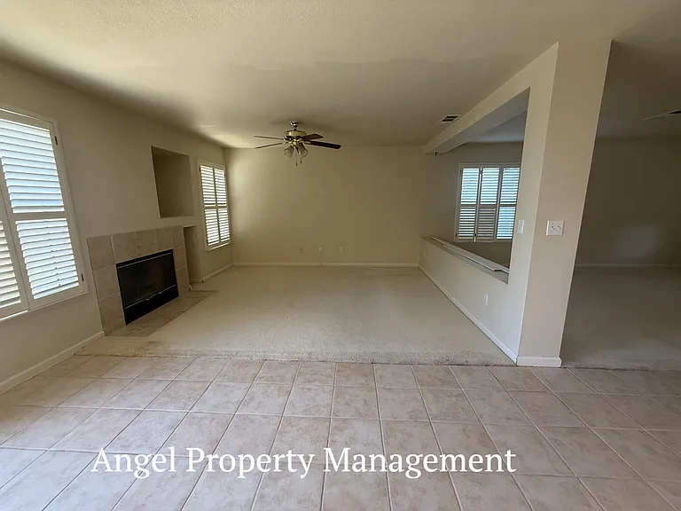 1245 Oak Haven Way — Photo 14