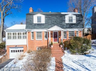 4019 Chesterbrook Rd, Arlington, VA 22207