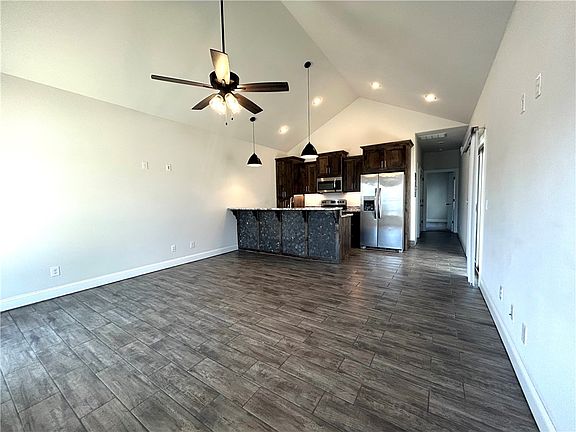 5th image of 418-420 424 N F St #422
