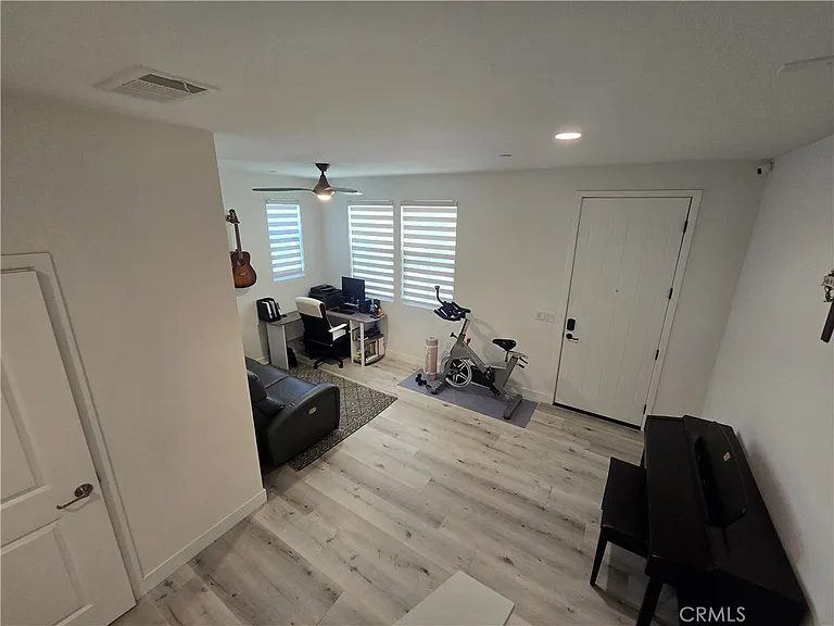158 Gwen Ln — Photo 4