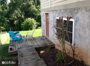 426 Deaverview Rd #B, Asheville, NC 28806