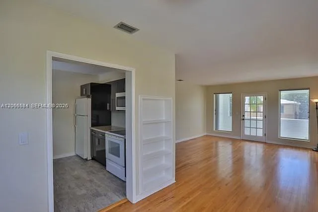 47 Sidonia Ave #47 — Photo 16