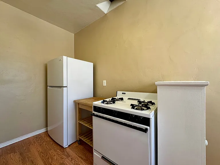 3824 Fourth Avenue — Photo 12