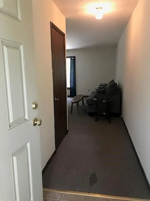 1 bed, 607 sqft, $1,350 — Photo 4