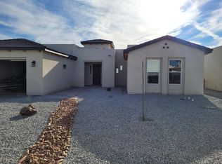 1063 Contabella Ln NE, Bernalillo, NM 87004