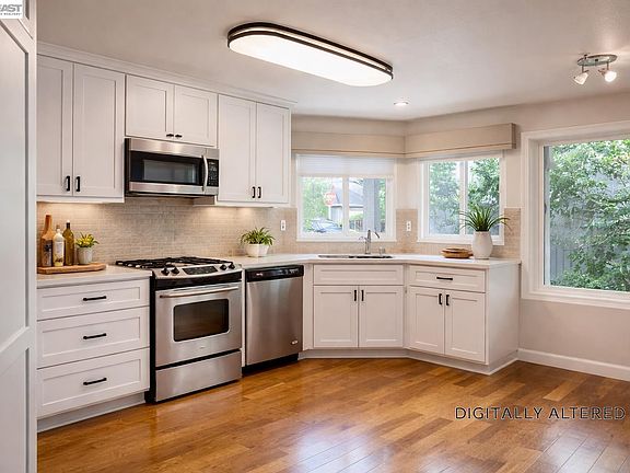 5th image of 212 Puddingstone Rd