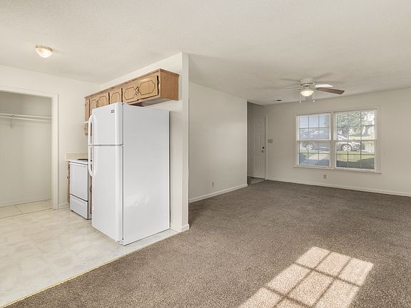 4th image of 207 Harrier Ct