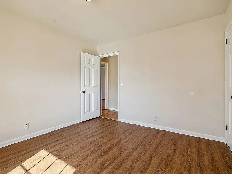 7424 George Gaines Rd — Photo 15