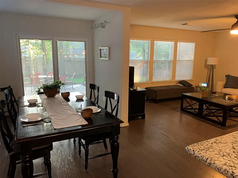 202 N Vesper Bend Cir — Photo 3