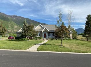 856 E Hawks Rest Dr, Mapleton, UT 84664