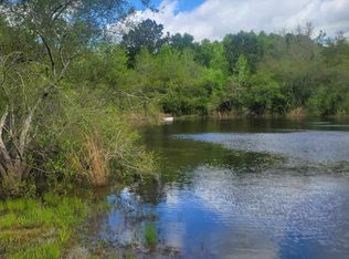 101 Black Bass Blvd, Defuniak Springs, FL 32433